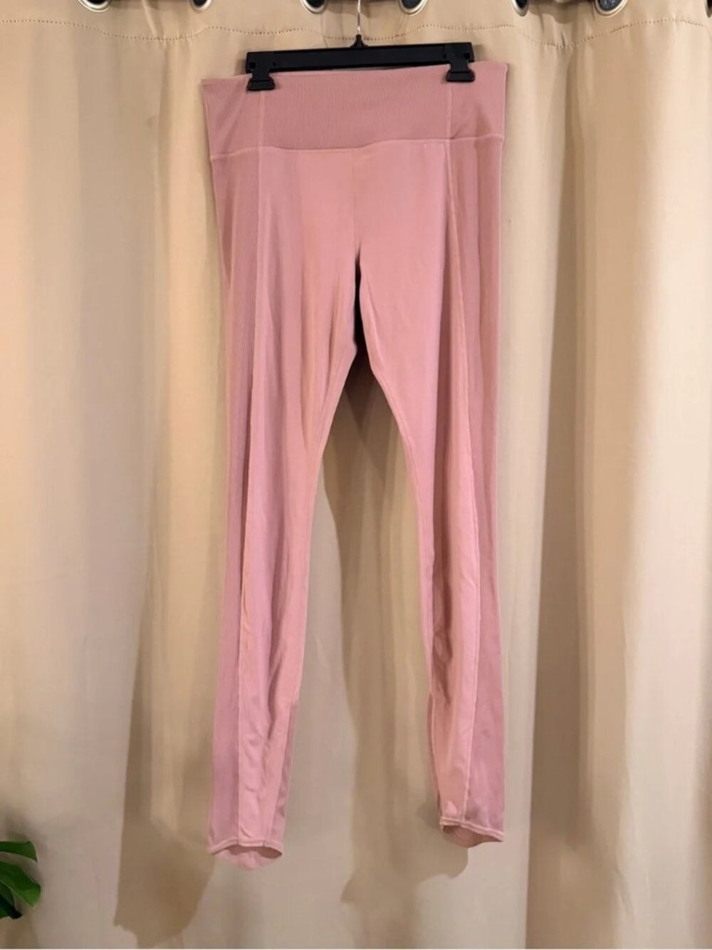 Athleta Rose Pink Active Leggings